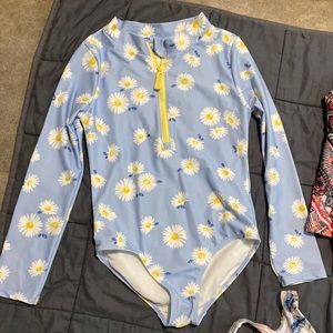 4 sets of bathing suits